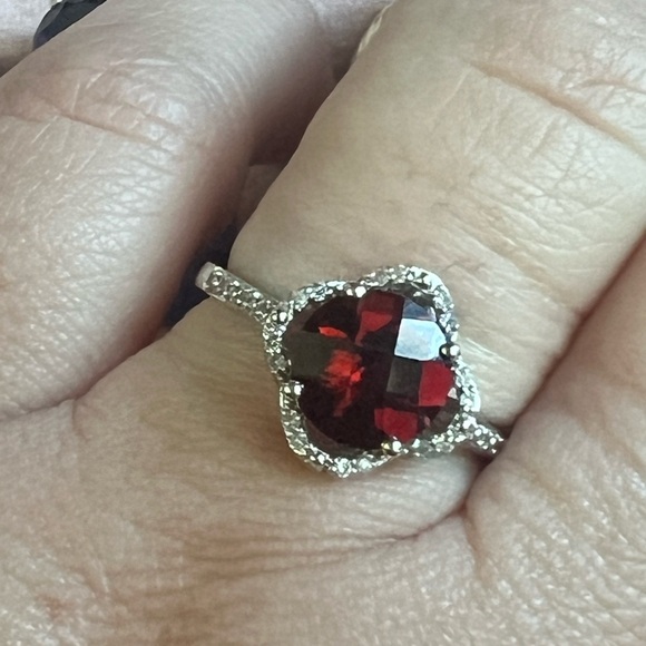 2ct Garnet Diamond Halo Gold Ring - Picture 5 of 6